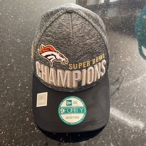 Broncos gray Super Bowl 50 champion baseball cap